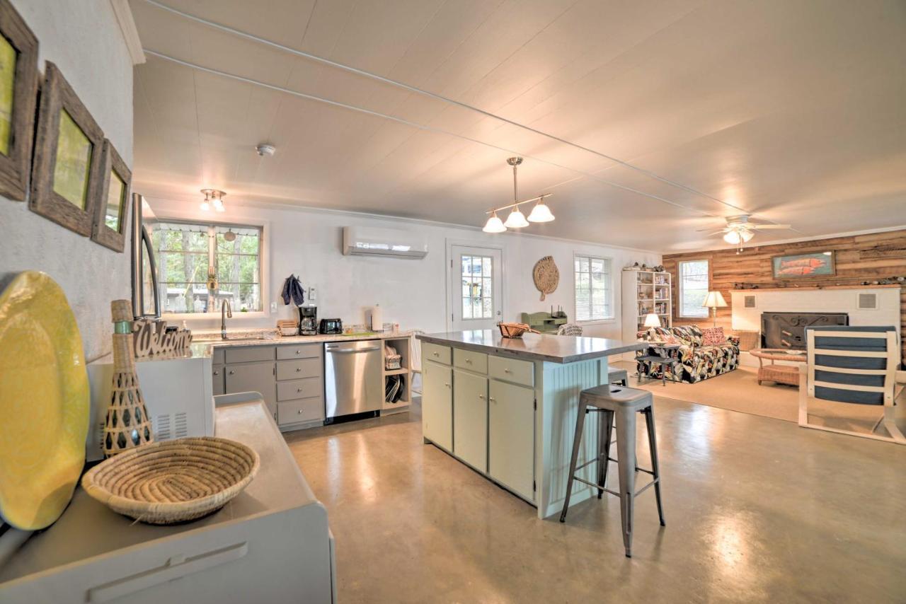 Kentucky Lake Cabin With Private Dock And Fire Pit New Concord Экстерьер фото